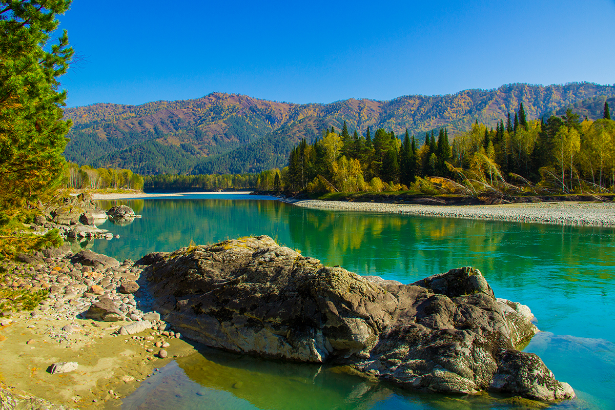 Водные ресурсы бирюзовая Катунь